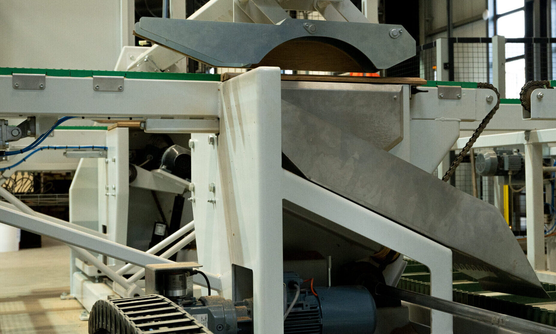 houtbewerkings machine, hout combinatiemachine, professionele houtbewerkingsmachines, zaagmachine voor hout, dubbele afkortzaag, gezondheid personeel, RME